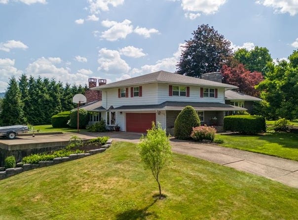 101 Beech Terrace, Sayre, PA 18840