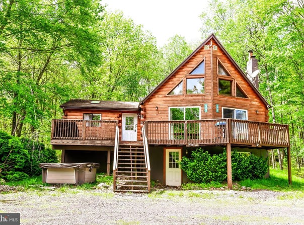 39 STREAM DRIVE, WHITE HAVEN, PA 18661