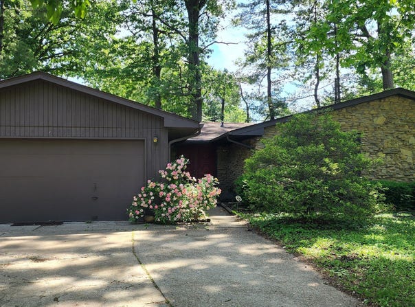 1619 Crest Court, Indianapolis, IN 46214