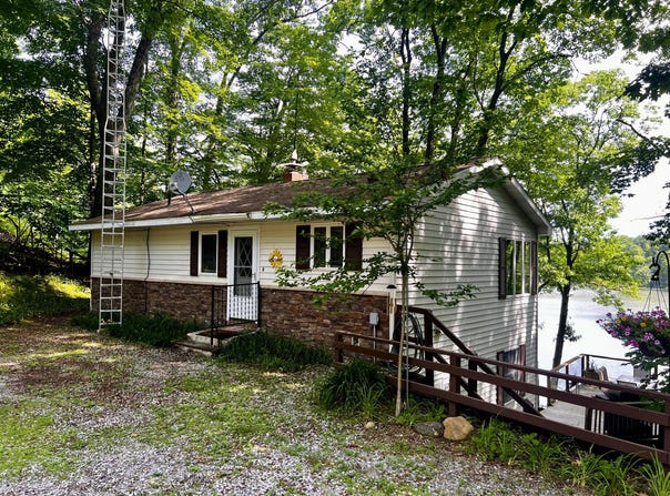 6302 E Interlochen Road, Fountain, MI 49410