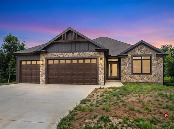 2204 Arbor Lane, Excelsior Springs, MO 64024