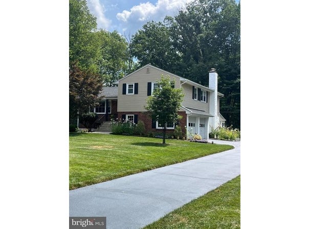 884 PARKWOOD ROAD, BLUE BELL, PA 19422