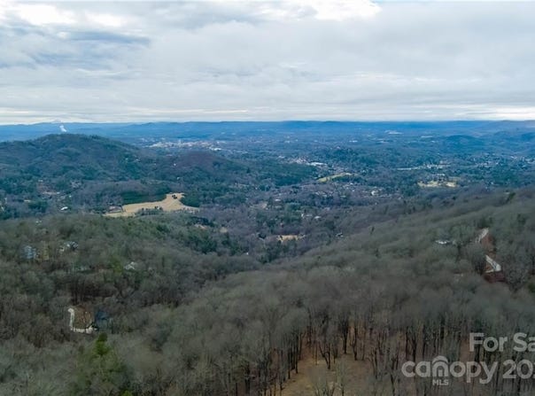 620 Elk Mountain Scenic Highway, Asheville, NC 28804