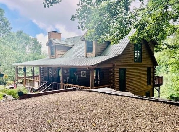 388 Southern View Trl, Fancy Gap, VA 24328