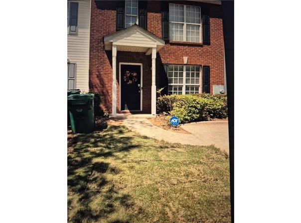 2289 Strathmoor Manor Drive, Lithonia, GA 30058