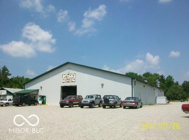 1814 State Road 135 N, Nashville, IN 47448