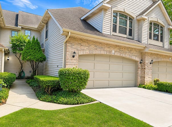 169 Springdale Lane, Bloomingdale, IL 60108