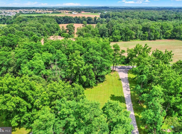 420 KOHLER SCHOOL ROAD, NEW OXFORD, PA 17350