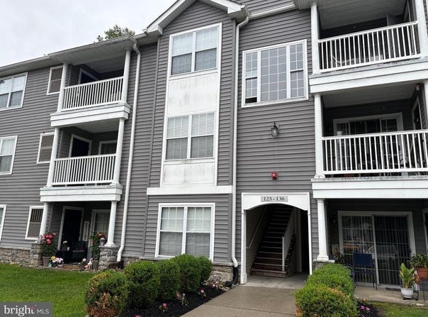 135 NATALIE, DELRAN, NJ 08075