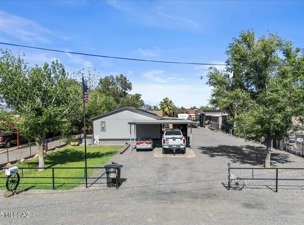 395 S Coleman Lane, Thatcher, AZ 85552