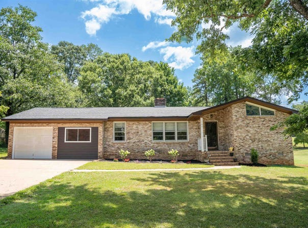 105 Carter Heights Drive, Gaffney, SC 29340