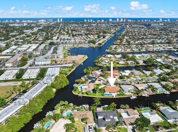 229 SE 3rd Ter, Pompano Beach, FL 33060