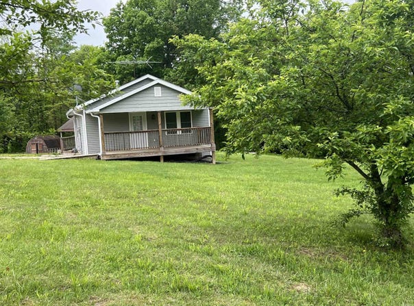 5861 Jordan Village Road, Poland, IN 47868