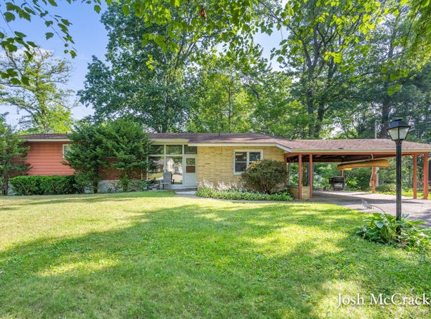 934 Park Street, Belding, MI 48809