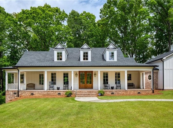 135 Uplands Court, Alpharetta, GA 30004