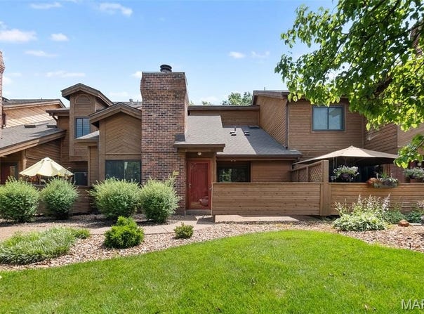 856 Hemingway Lane, Weldon Spring, MO 63304