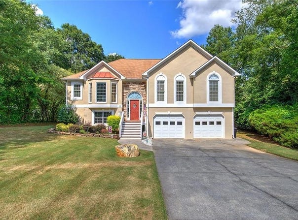 18 FOXFIRE Lane SW, Cartersville, GA 30120