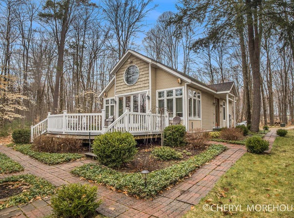 3390 E Baseline Road, White Cloud, MI 49349