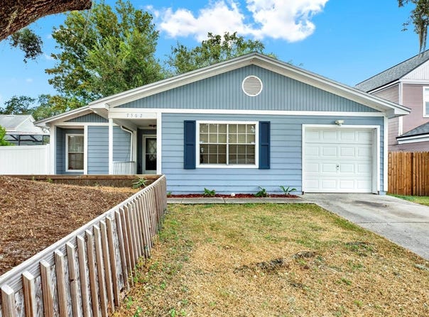 7502 GADSDEN Drive, TEMPLE TERRACE, FL 33637