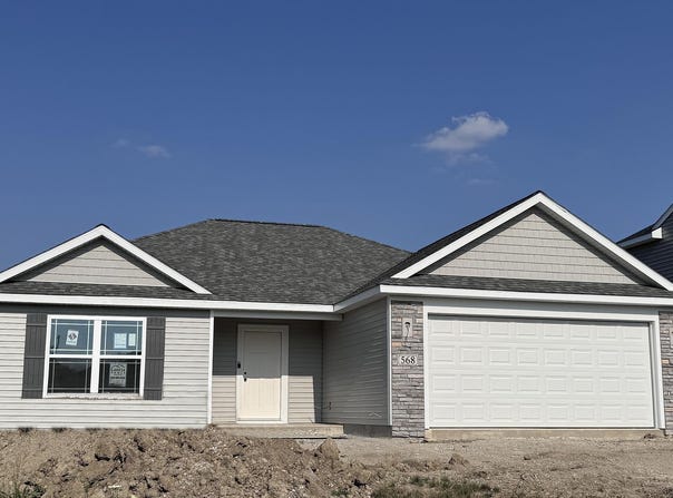 568 Lago Court, Fort Wayne, IN 46818