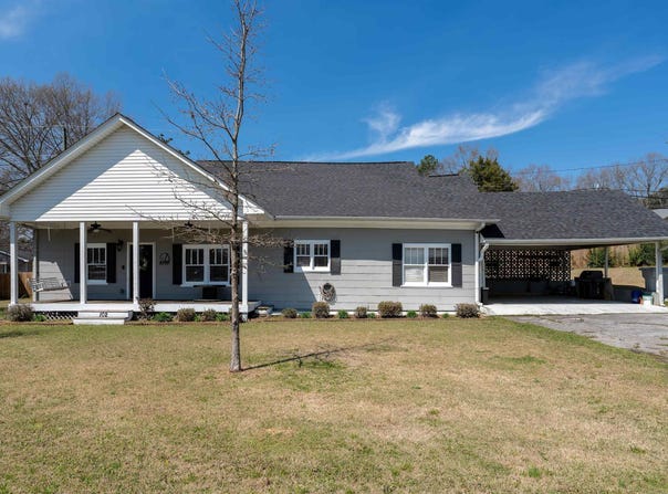 102 FERRY ROAD, COLUMBIANA, AL 35051