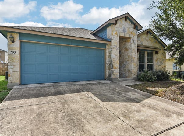 203 Teron DR, San Marcos, TX 78666