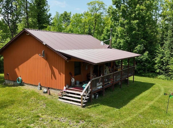 18012 US 45, Bruce Crossing, MI 49912