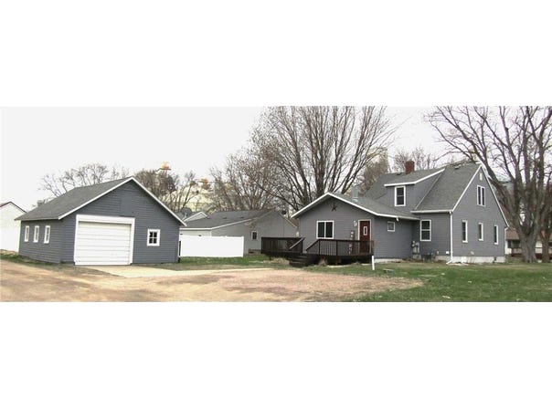 215 7th Street, Dawson, MN 56232