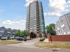 3320 SPINNAKER Lane, Detroit, MI 48207