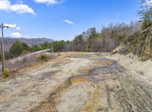 146 Lofty Heights Road, Clay City, KY 40312