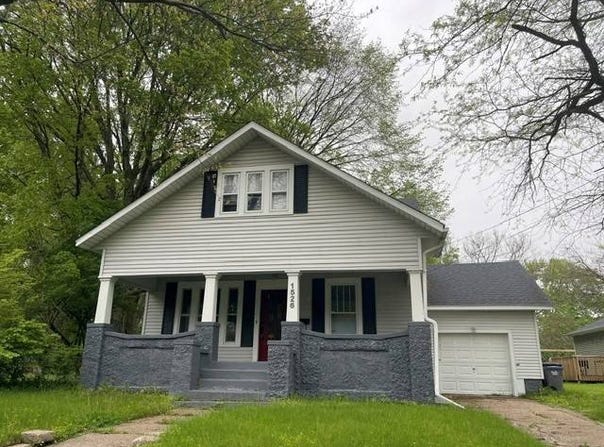 1526 E. Beardsley Ave., Elkhart, IN 46514