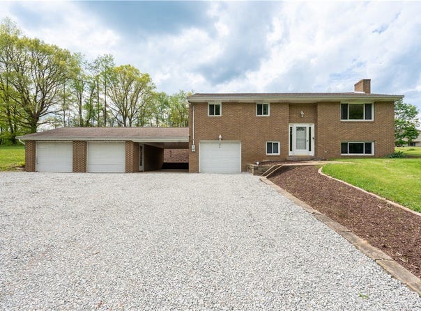 230 Southview Rd, McDonald, PA 15057