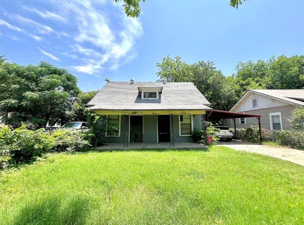 2214 Pearl Avenue, Fort Worth, TX 76164