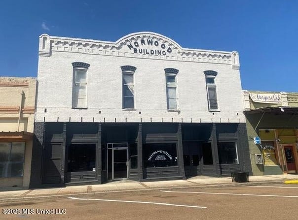 143 W Railroad Avenue, Magnolia, MS 39652
