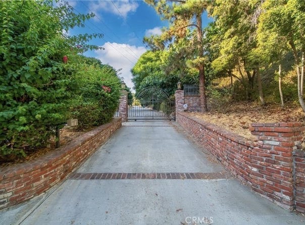 330 N Madison Avenue, Monrovia, CA 91016
