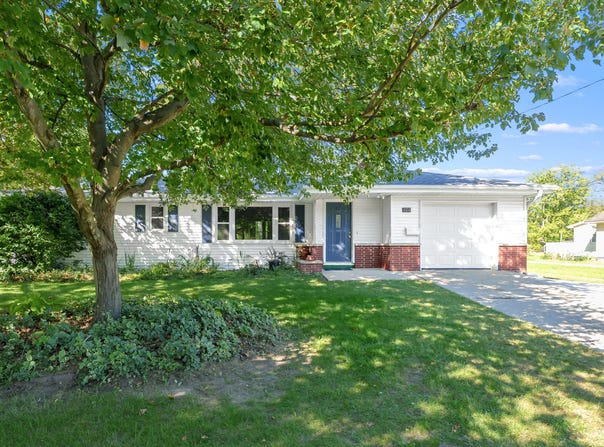 122 Kellogg Street, Battle Creek, MI 49037