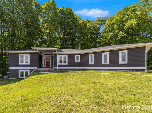 13941 Alger Road, Grant, MI 49327