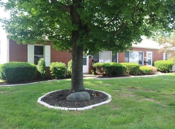 206-208 Edwards Road, Johnstown, OH 43031