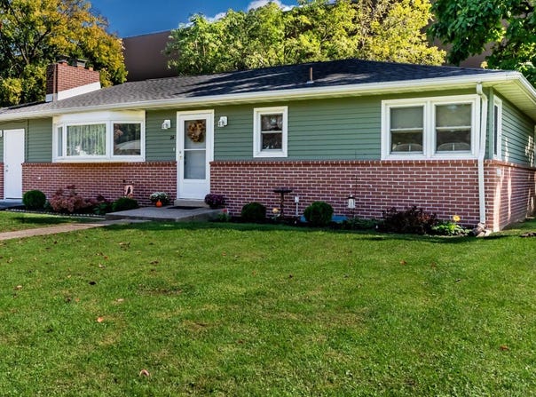 24 BOEING Road, NEW CUMBERLAND, PA 17070