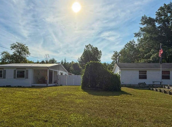 2613 S Whitney Beach, Beaverton, MI 48612