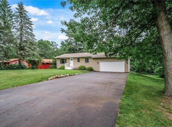 25885 101st Street NW, Livonia Twp, MN 55398