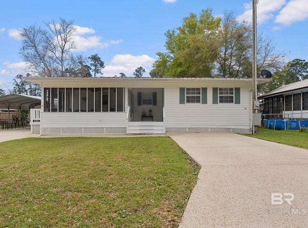 721 Buena Vista Drive, Lillian, AL 36549