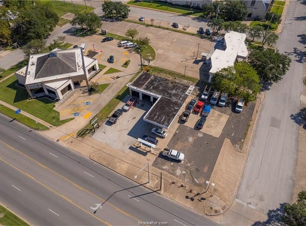 209 South Texas Avenue, Bryan, TX 77803