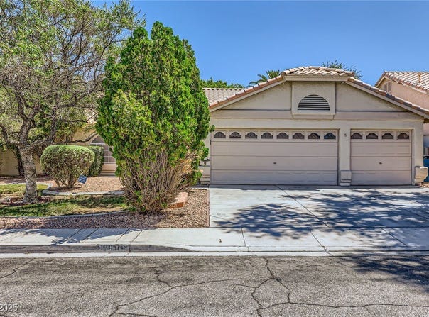 1905 Dakota Hills Avenue, Las Vegas, NV 89123
