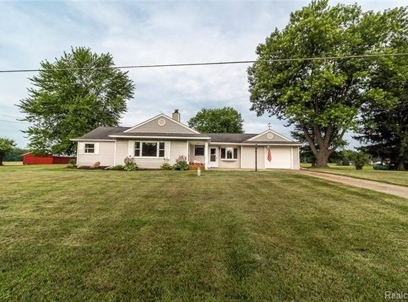 9197 Henderson Road, Otisville, MI 48463