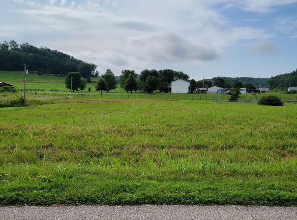 105 Spring Meadows Drive, Jeffersonville, KY 40337