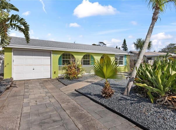 2711 DACH AVENUE, DAYTONA BEACH SHORES, FL 32118