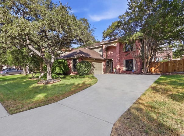 935 HEDGESTONE DR, San Antonio, TX 78258