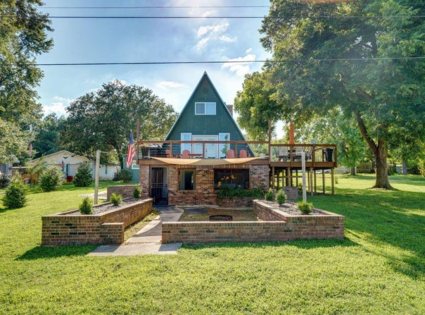 16576 S 1541 Road, Stockton, MO 65785
