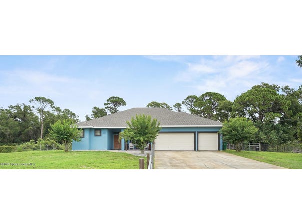 4329 Hunter Road, Mims, FL 32754